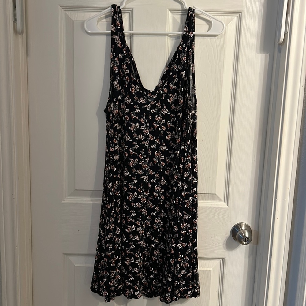 American Eagle Outfitters Soft and Sexy Dress Size M Black with Floral Print